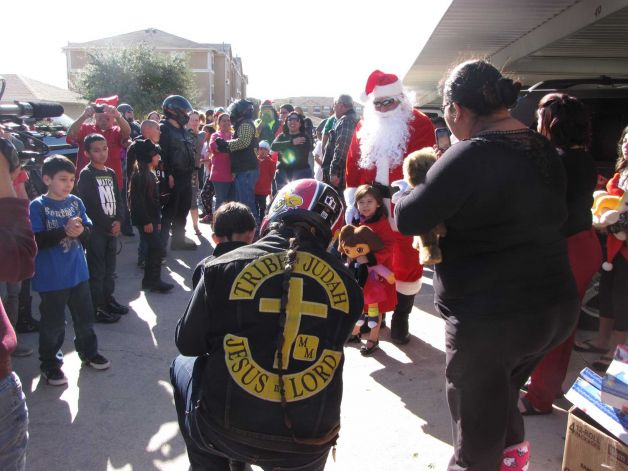 motorcycle crash doesnt hinder groups toy drive