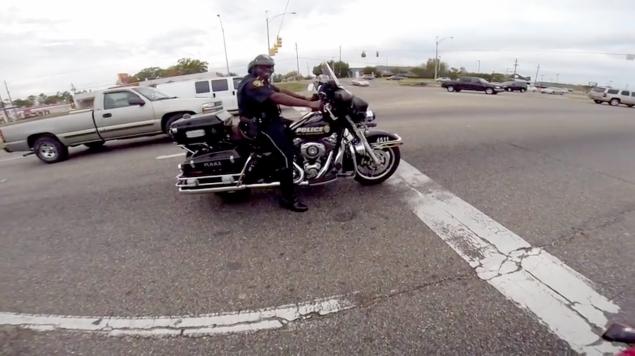 alabama cop caught on video drag racing